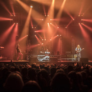 One Night of Queen performed by Gary Müllen & the Works
